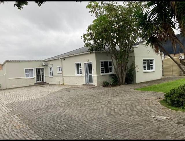 BUSINESS PROPERTY TO RENT IN NEWTON PARK